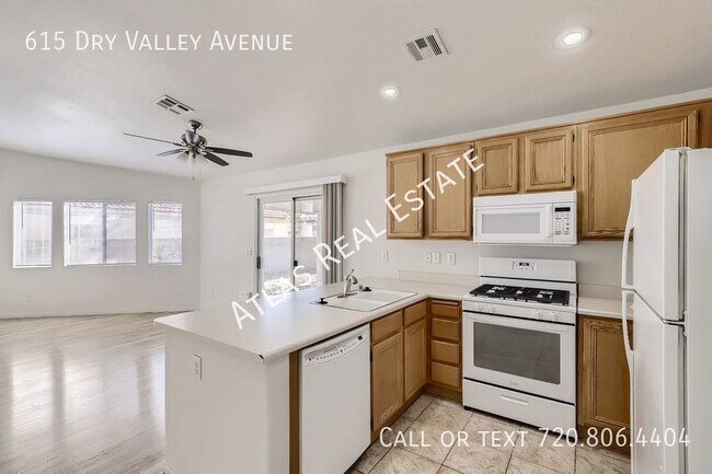 Building Photo - One Story! 3 Bedroom 2 Bath home in NLV!! ...