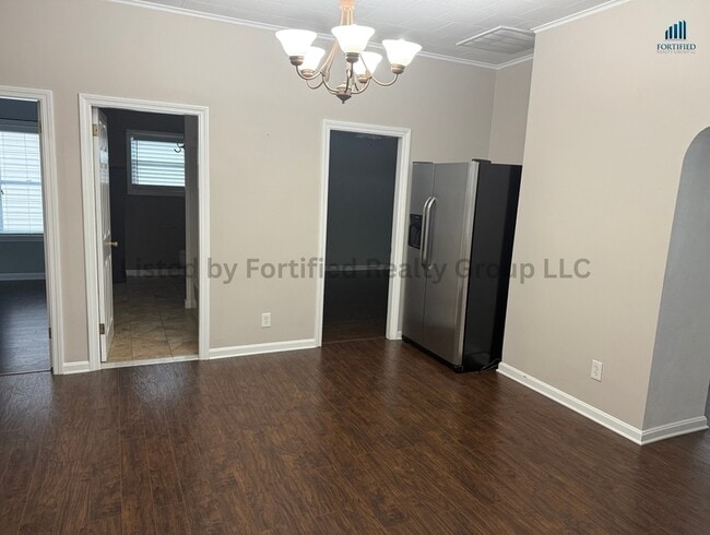 Photo - 1232 N Main St Apartment