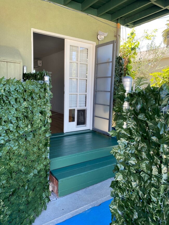 ENTRY GATE - 12447 Walsh Ave