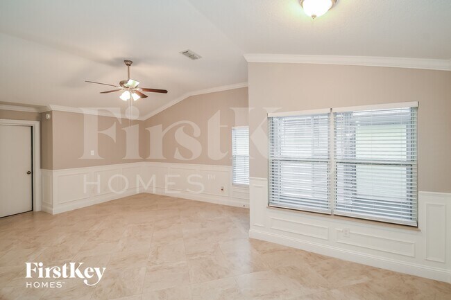 Foto del edificio - 12342 Carriann Cove Trail W