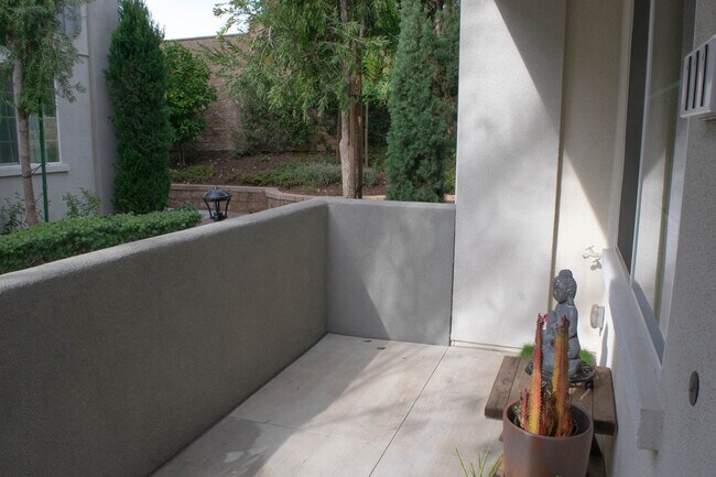 Building Photo - 111 Macintosh Way