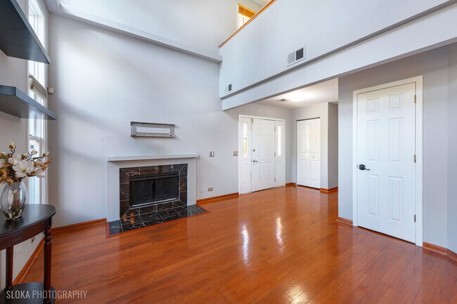 Foto del edificio - 2342 Hamilton Pl