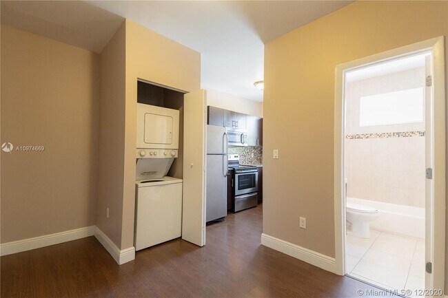 Foto del edificio - 5416 NE 1st Ct