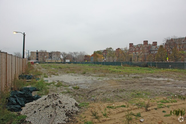 Building Photo - 3604 N Campbell Ave