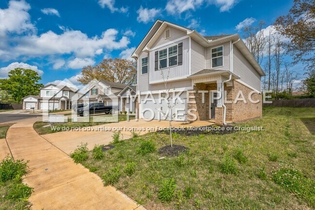 Building Photo - 3228 Spool Ln SW