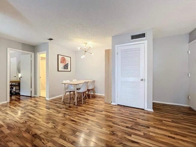 Building Photo - 127 Springwood Cir
