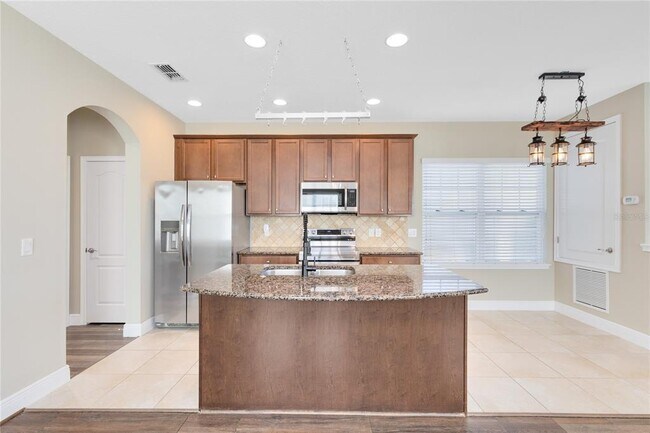 Foto del edificio - 13787 Eliot Avenue