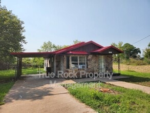 Building Photo - 404 S Carey