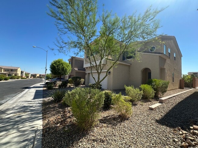 Building Photo - 6784 Pivot Point St