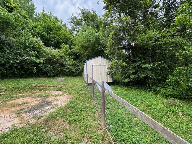 Building Photo - 2692 Marble Hill Rd