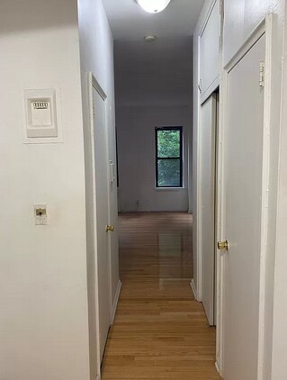 Building Photo - 252 E 89th St