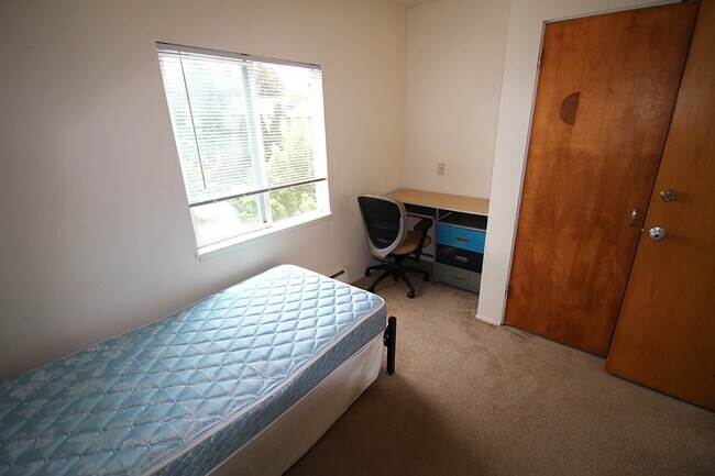 Foto del edificio - 4528 20th Ave NE