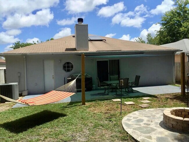 Building Photo - 12592 Ash Harbor Dr