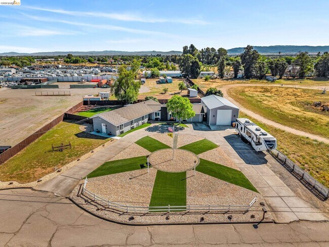 Foto del edificio - 59 Old Stagecoach Rd