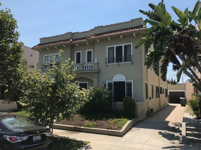 Primary Photo - 503 N Norton Ave