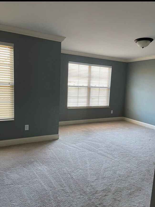 Foto del edificio - 530 Millwood Ln