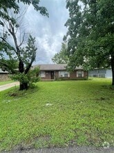 Building Photo - 214 Glory Ave