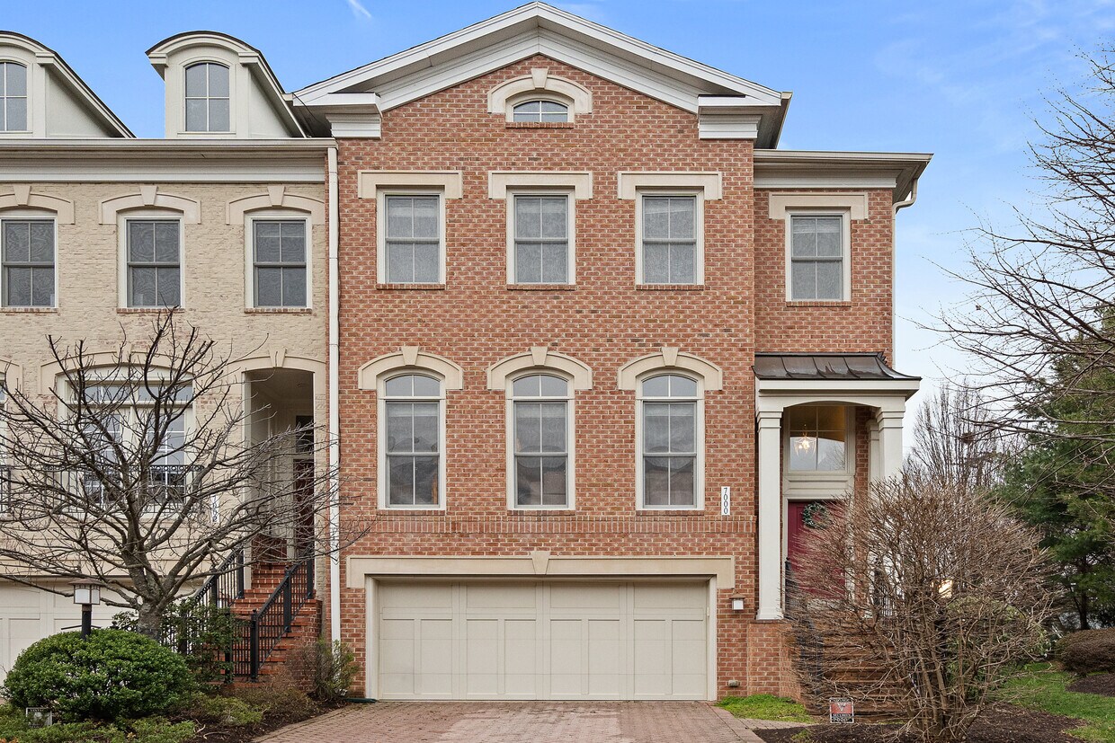 Primary Photo - 7000 Eastern Red Cedar Ln