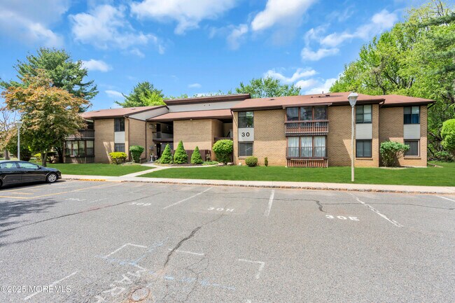 Foto del edificio - 30 Meadow Green Cir