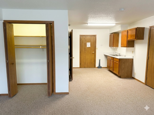 Building Photo - 100 Robert Ave