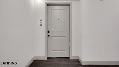 Building Photo - 2000 Aureum Dr