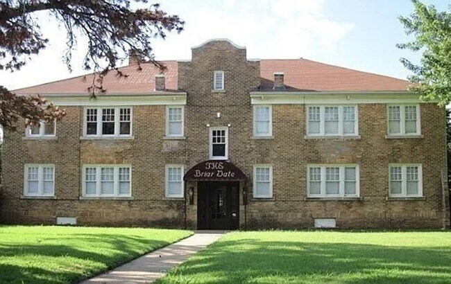 Foto del edificio - Charming Historic 1-Bedroom in Gatewood | Walk to the Plaza District