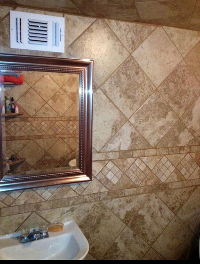 Building Photo - 2200 Nolan St