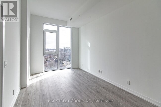 Building Photo - 2020-2020 Bathurst St