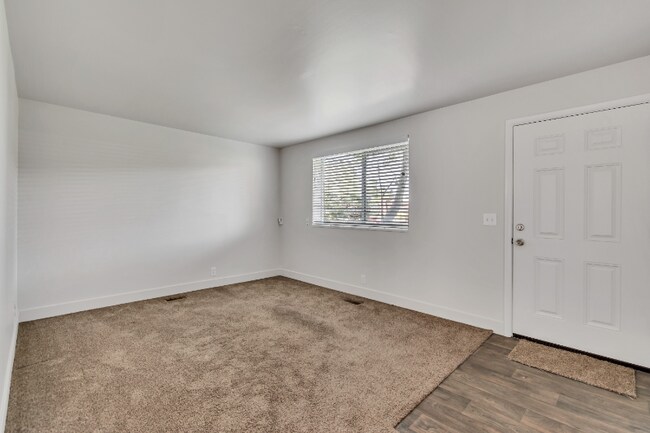 Building Photo - 2111 E 3300 S