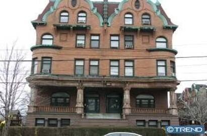Primary Photo - 4124-28 Parkside Ave