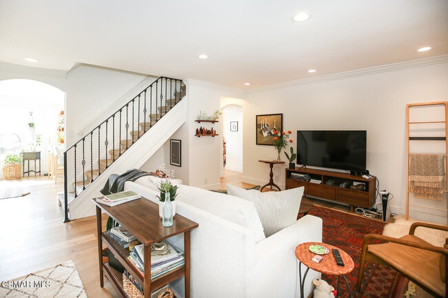 Building Photo - 947 Driftwood Cir