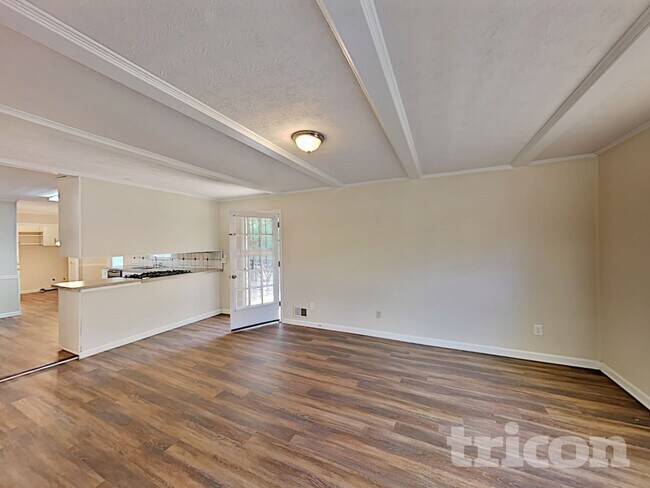 Foto del edificio - 3865 Brushy Wood Dr