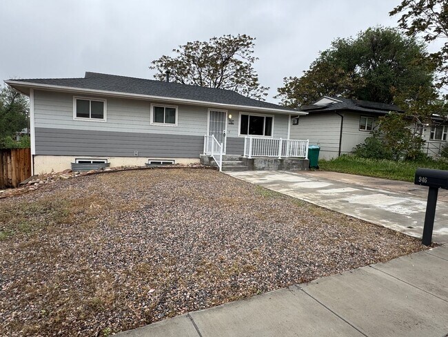 Building Photo - Charming 4-Bedroom Ranch with Office, Moun...