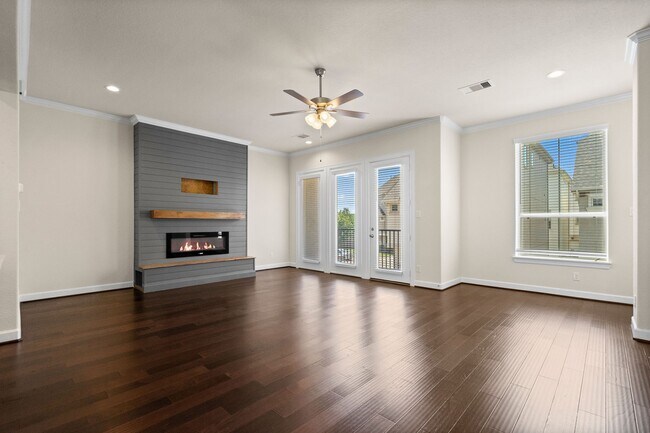 Photo - 2021 Cambridge Heights Pl Townhome