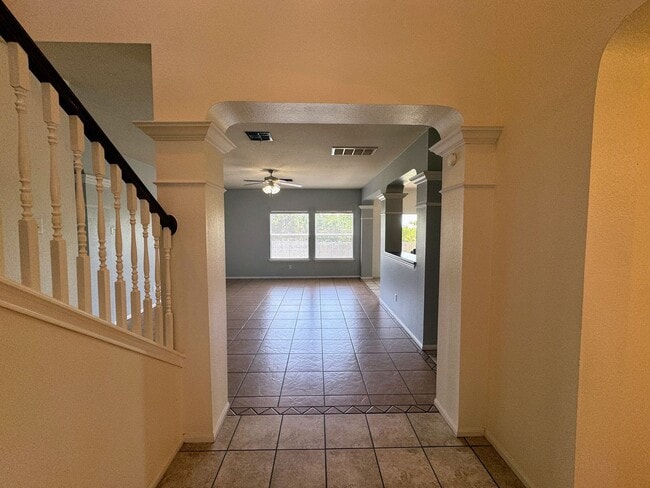 Foto del edificio - 6402 Taree Loop