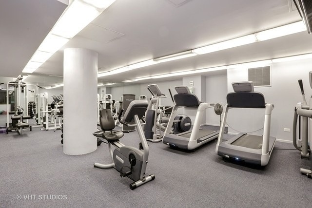 Foto del edificio - 2100 N Lincoln Park W