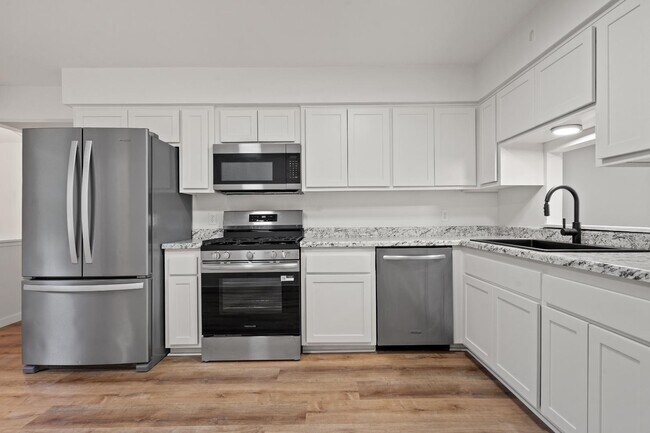 Foto del edificio - 2311 W Oakwood Rd