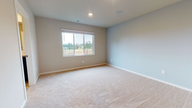 Foto del edificio - Large 3 Bedroom off of McWilliams, close t...