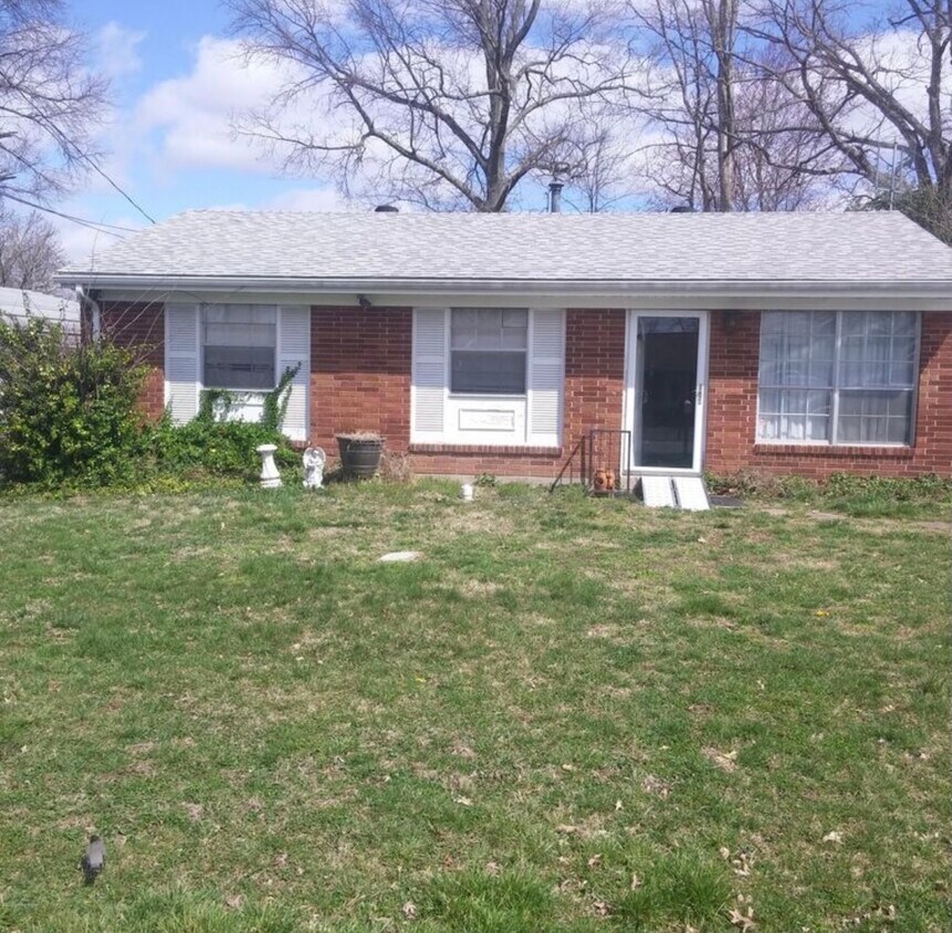 Primary Photo - 286 Norwood Way