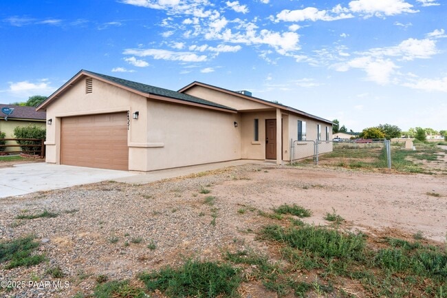 Building Photo - 24351 N Diamond Head Ave