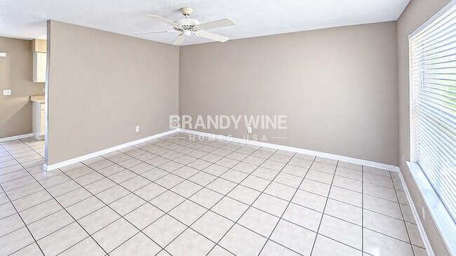 Foto del edificio - 6311 Fortune Ln