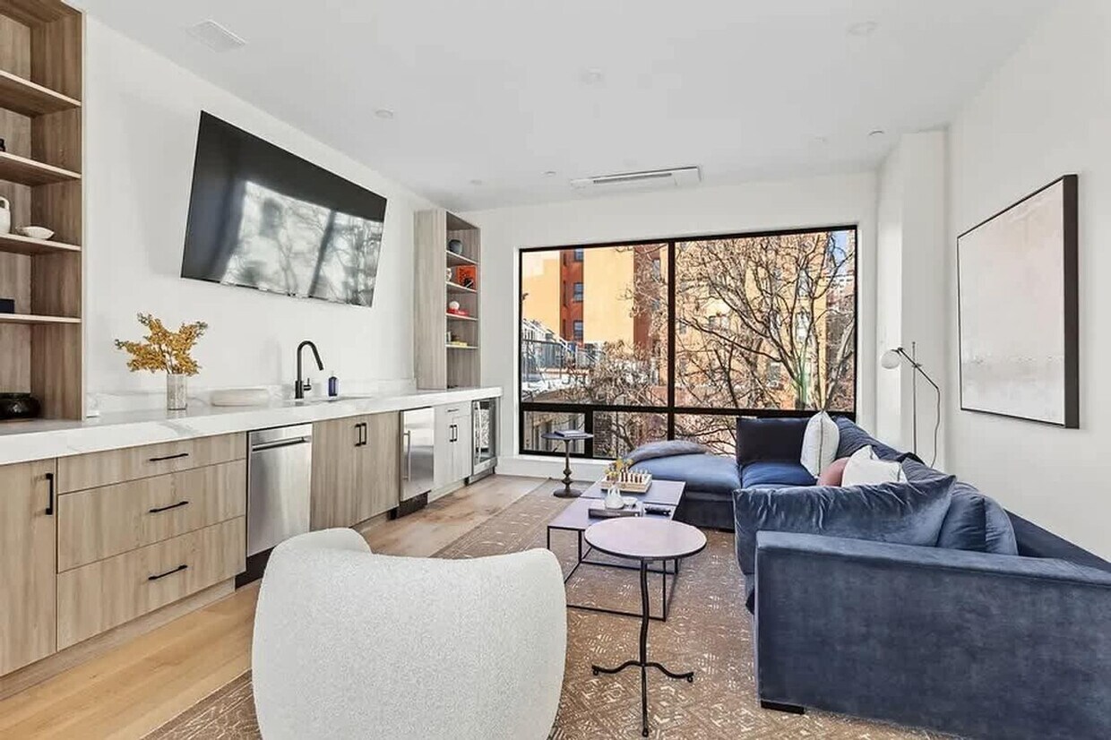 Foto principal - 389 Manhattan Ave