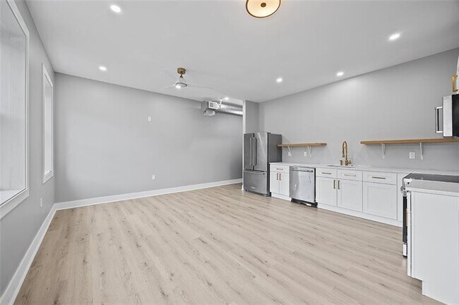 Foto del edificio - 1109 E Carson St