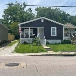 Foto principal - 765 S Main St
