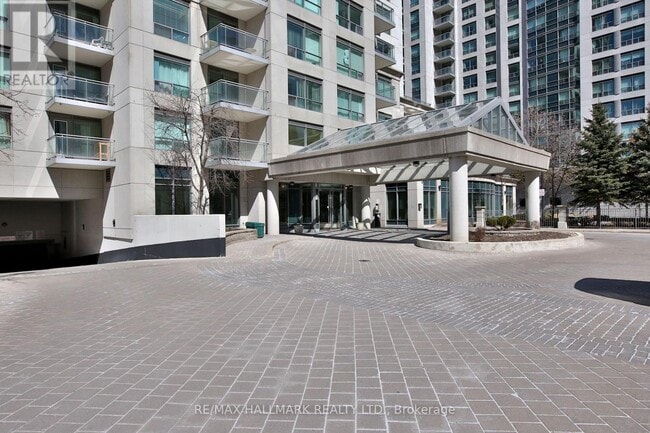 Building Photo - 21 Hillcrest Ave