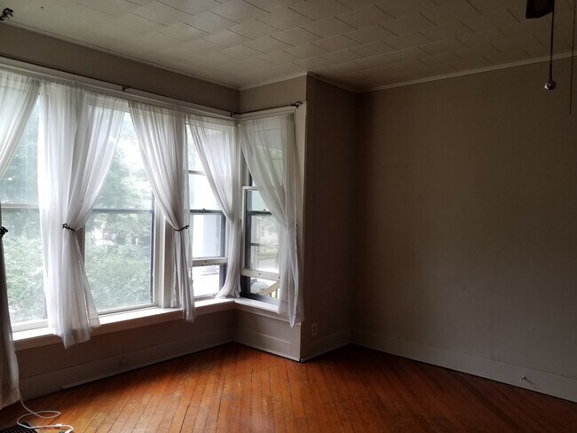 Foto del edificio - 629 N Gilbert St