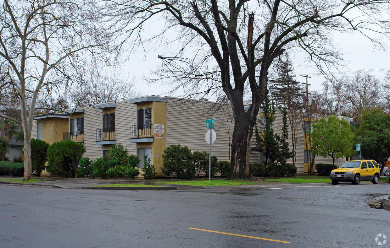 Primary Photo - Marantha Apartments