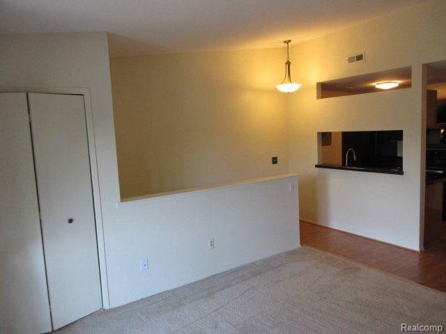 Foto del edificio - 24056 Middlebelt Rd