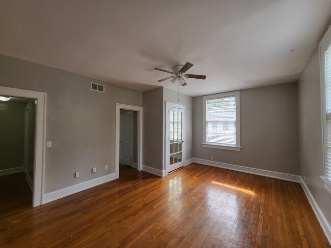 Foto del edificio - 1308 Willow Branch Ave