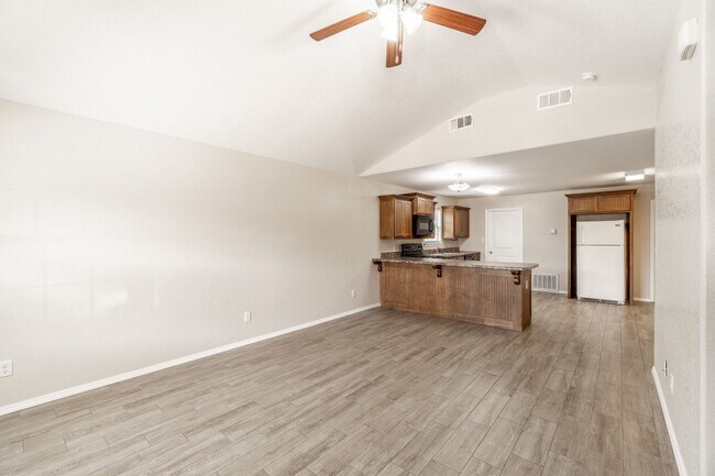 Foto del edificio - Mussett Rd Duplex